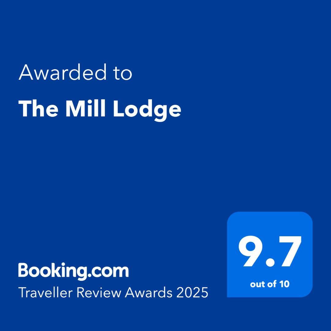 The Mill Lodge Хелстън Екстериор снимка