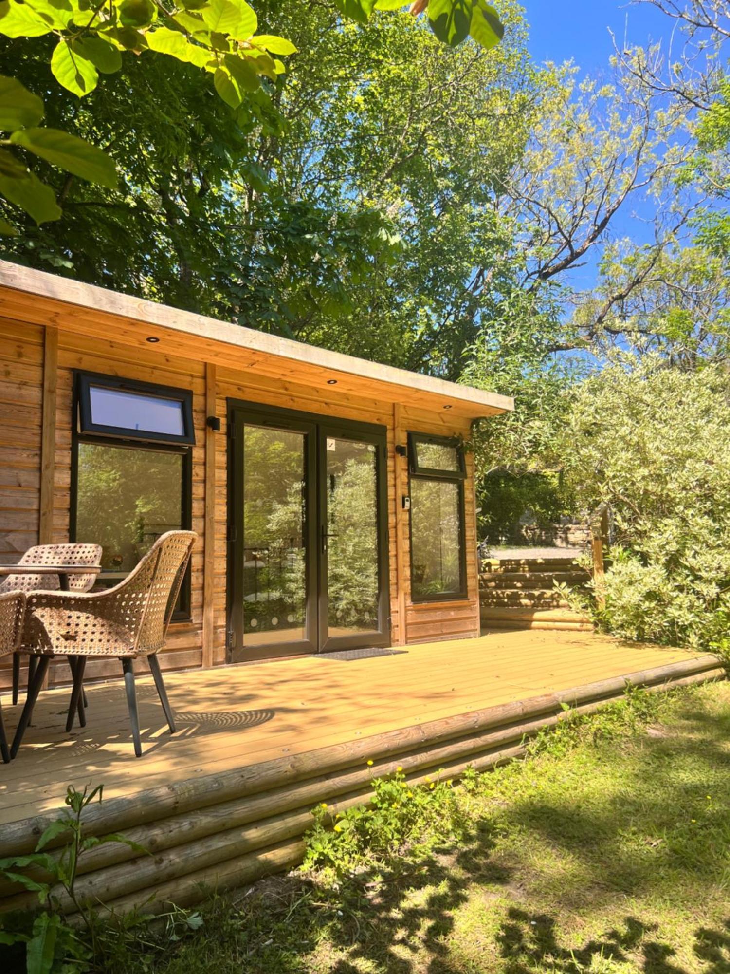 The Mill Lodge Хелстън Екстериор снимка